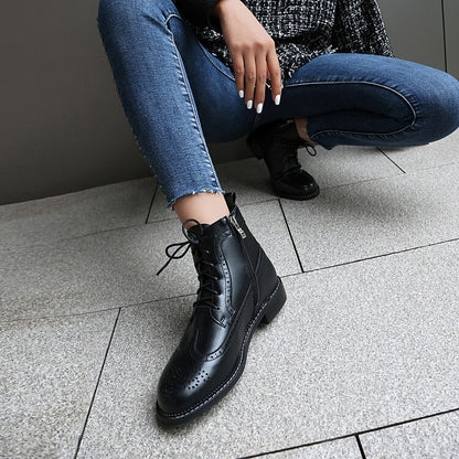 Bottines Classiques Noires à Talon Carré